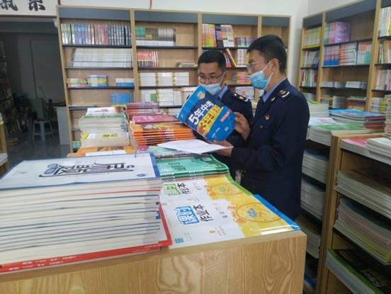 敦化市市場(chǎng)監(jiān)管局開(kāi)展學(xué)生文化用品專項(xiàng)檢查，守護(hù)青少年健康成長(zhǎng)